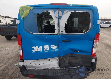 2021 Ford Transit-250 z USA, uszkodzony, nr VIN 1FTBR1Y82MKA44008